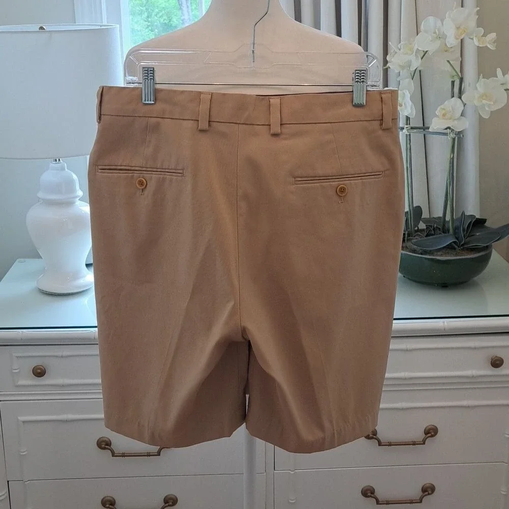 Brooks Brothers Mens Advantage Performance Shorts Flat Front Zipper Size 34 NWOT